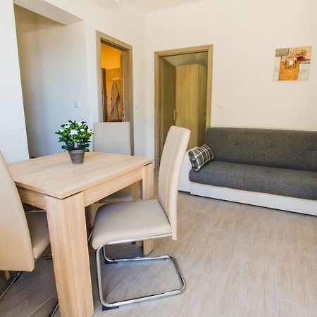 Apartament Putnik Dugi Rat Zewnętrze zdjęcie